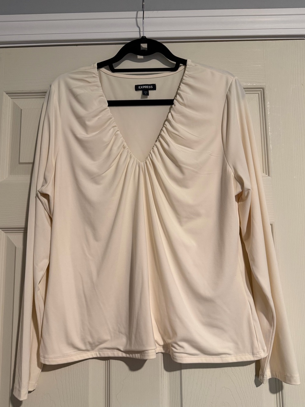 Express Cream V-Neck Long Sleeve Blouse